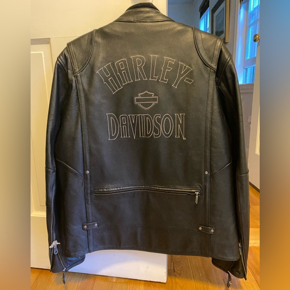Harley-Davidson Black Leather Jacket with Iconic Logo - Picture 3 of 3